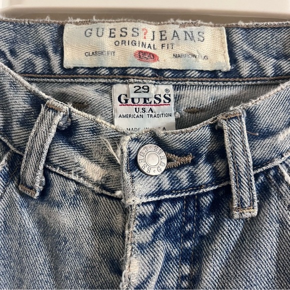 Vintage Guess Jeans True Vintage Light Blue Tapered Mid Rise Distressed Mom Jean - Picture 9 of 13